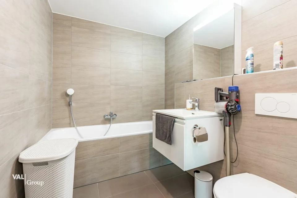 Joli cadre de vie, spacieux et confortable – Foto 9 von 12