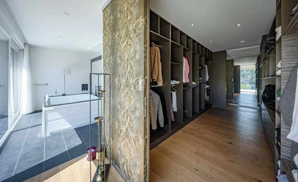 Einzigartige Villa direkt an der Aare - Exklusives Wohnen an idylli... – photo 5 of 9