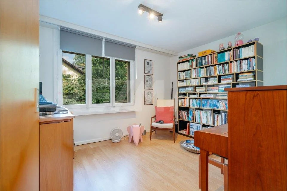 Freistehendes 6½-Zimmer-Einfamilienhaus mit viel Charme und Weitblick zu vermieten