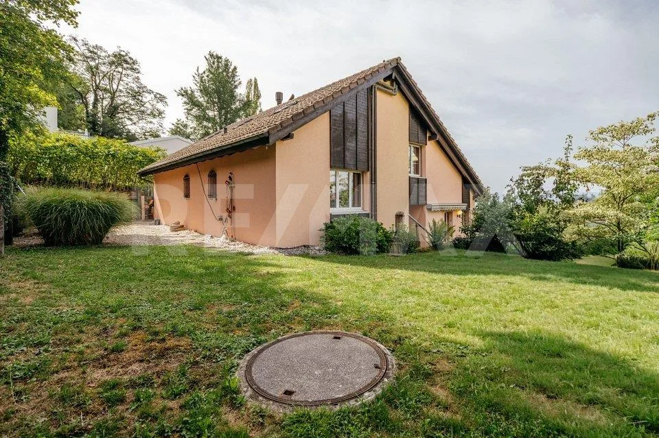 Freistehendes 6½-Zimmer-Einfamilienhaus mit viel Charme und Weitblick zu vermieten