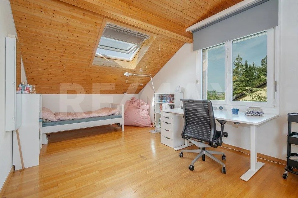 Freistehendes 6½-Zimmer-Einfamilienhaus mit viel Charme und Weitblick zu vermieten