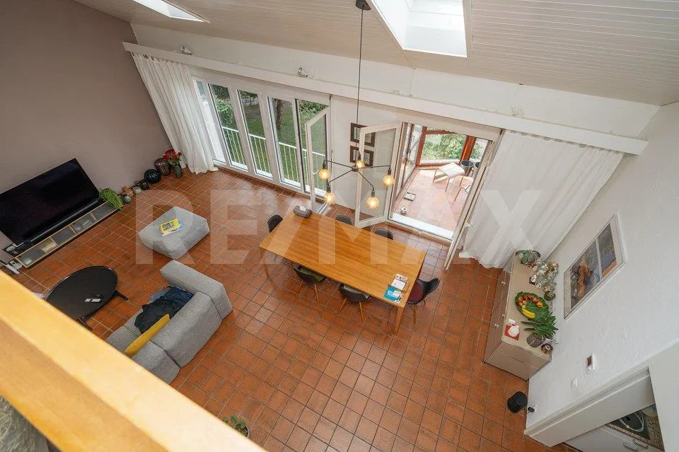 Freistehendes 6½-Zimmer-Einfamilienhaus mit viel Charme und Weitblick zu vermieten