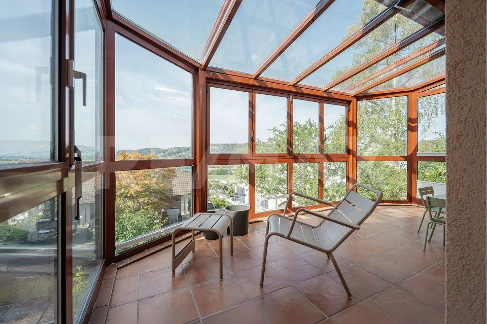 Freistehendes 6½-Zimmer-Einfamilienhaus mit viel Charme und Weitblick zu vermieten