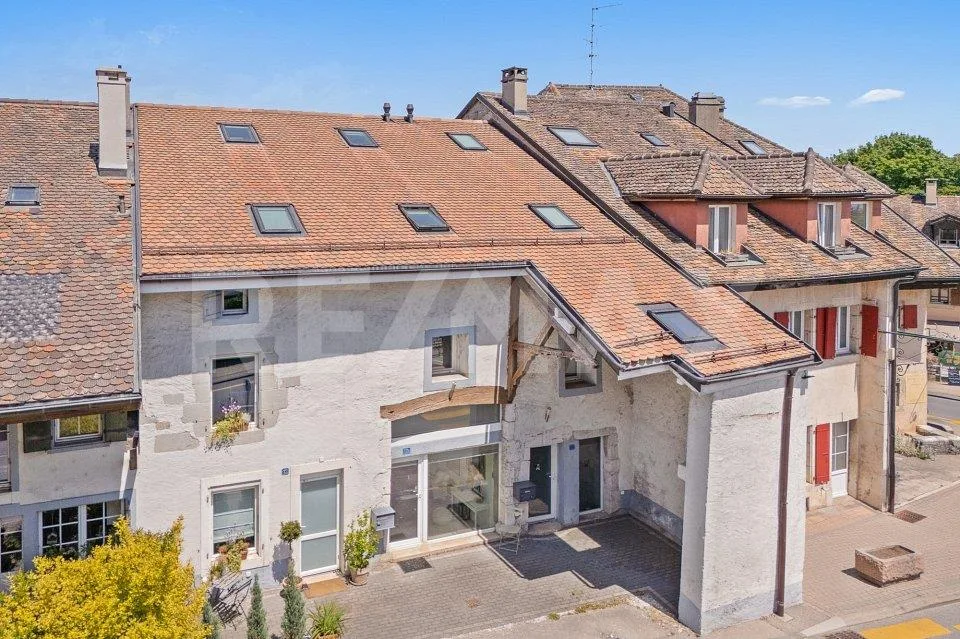 Au centre de Genolier: 5,5 pièces - 207 m² habitables au centre de ... – foto 1 di 15