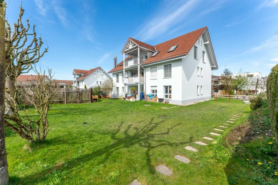 E ganze Stock för sech: sonnegi Familiewohnig – photo 2 of 9