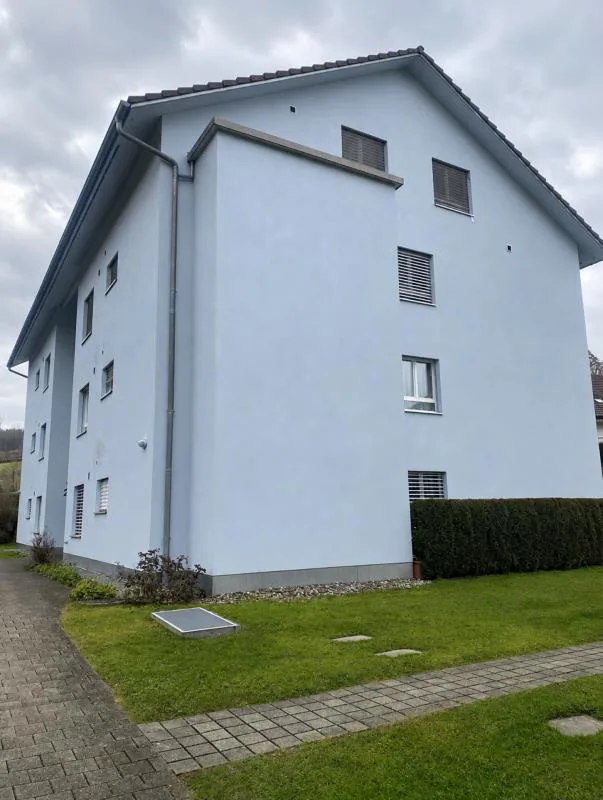 4.5-Zimmer-Erdgeschosswohnung mit Wintergarten und Gartensitzplatz