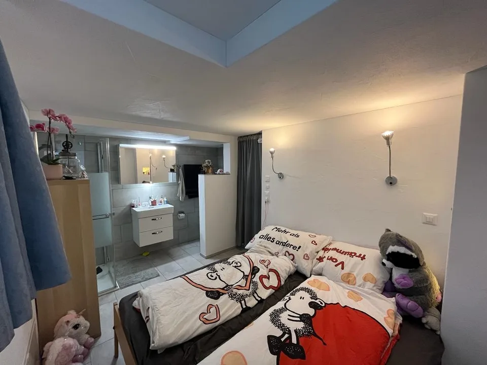 Extravagante, möblierte 2-Zimmerwohnung an sonniger Lage