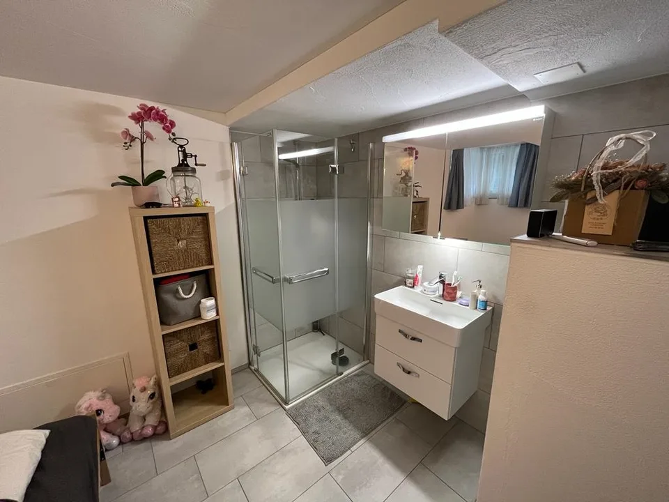 Extravagante, möblierte 2-Zimmerwohnung an sonniger Lage