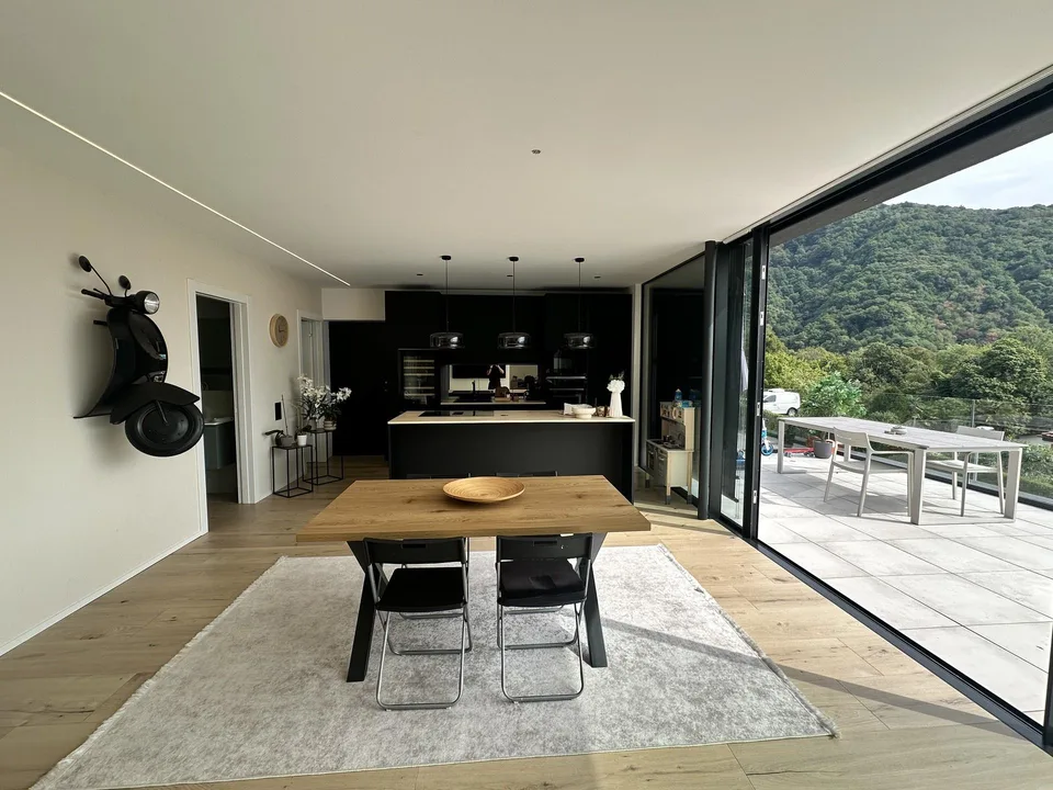NEUES UND GERAUMIGES APARTMENT MIT PRIVATEM LIFT UND SEEBLICK – Foto 5 von 18