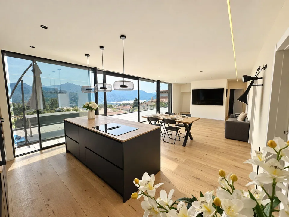 NEUES UND GERAUMIGES APARTMENT MIT PRIVATEM LIFT UND SEEBLICK – Foto 6 von 18