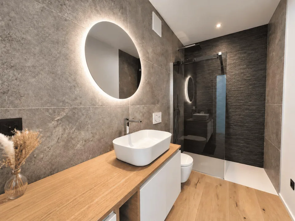 NEUES UND GERAUMIGES APARTMENT MIT PRIVATEM LIFT UND SEEBLICK – Foto 7 von 18