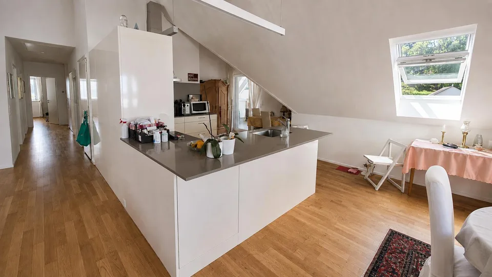 Stilvoll wohnen mit Charme, Komfort und Aussicht – Foto 2 von 12