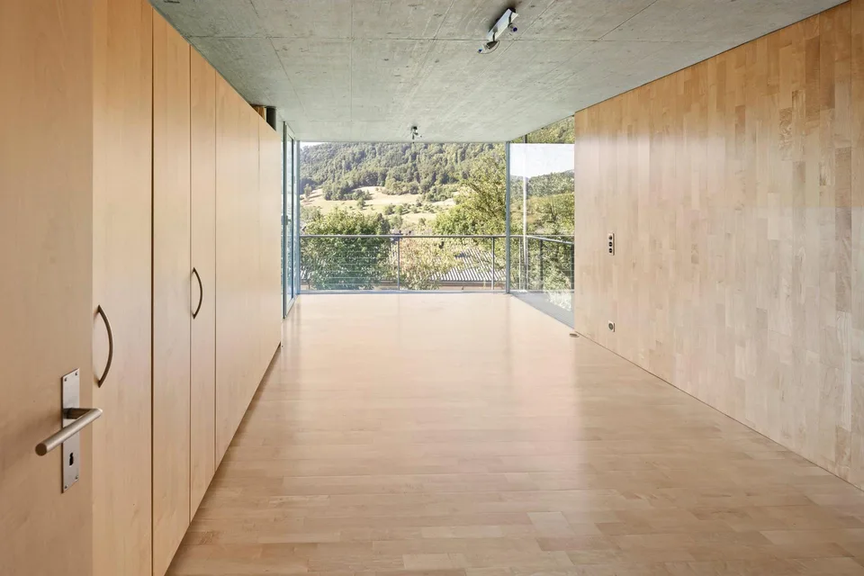 Familienfreundliche Wohnfühloase mit beeindruckender Aussicht – Foto 9 von 13