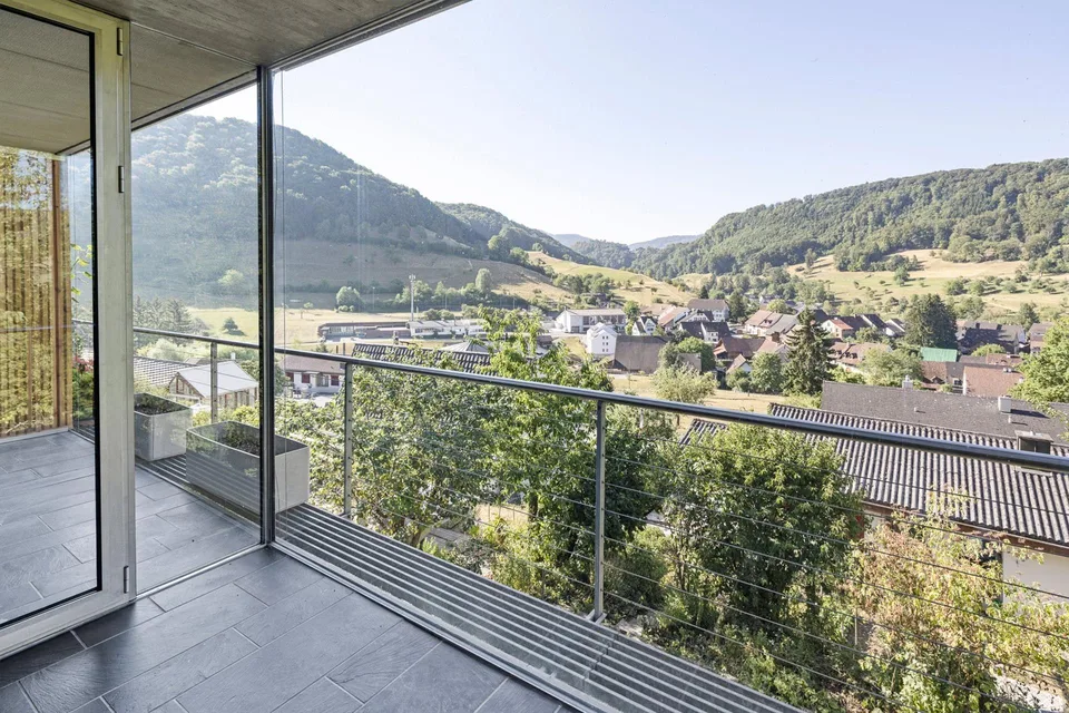 Familienfreundliche Wohnfühloase mit beeindruckender Aussicht – Foto 4 von 13