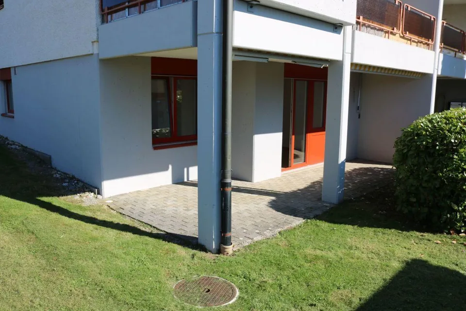 Helle gepflegte Single-Wohnung mit grosszügigem Sitzplatz