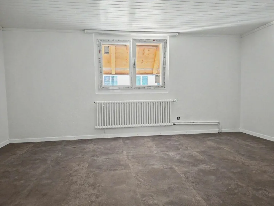 First-time rental of a renovated 4.5-room duplex apartment