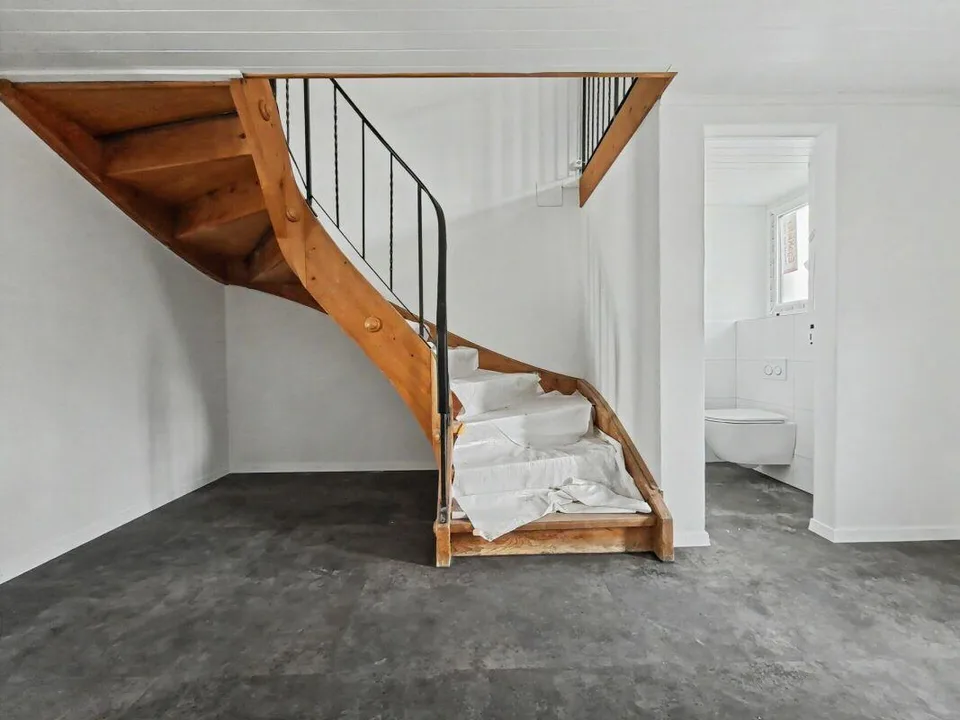 First-time rental of a renovated 4.5-room duplex apartment