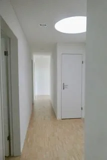 ruhige moderne 4 1/2-Zimmer-Eigentumswohnung mit Tiefgaragenplatz