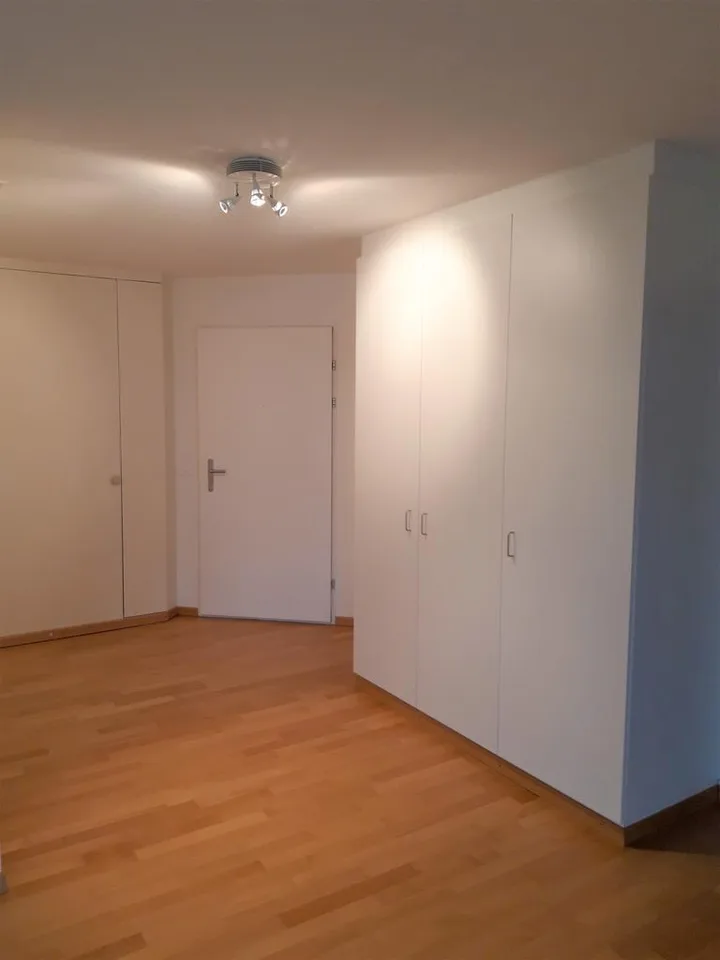 Grosszügige Maisonette-Gartenwohnung mit zwei Nasszellen