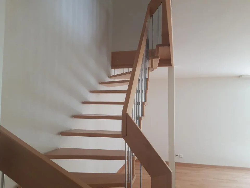 Grosszügige Maisonette-Gartenwohnung mit zwei Nasszellen