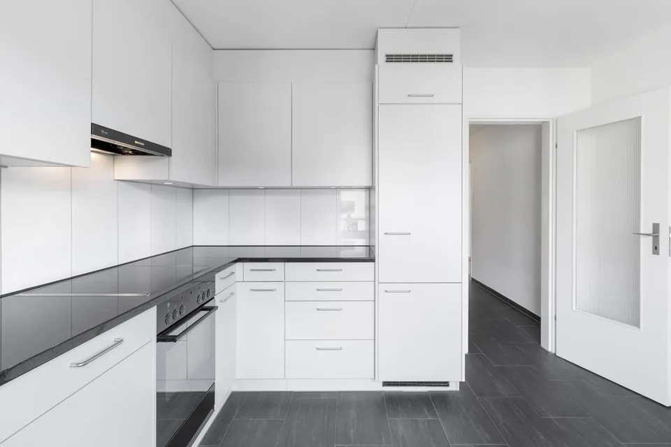 Attika-Feeling: Atemberaubende 4.5-Zimmerwohnung mit 60 m² privater Dachterrasse und Weitsicht (Gemeinde Thalwil) – Foto 8 von 12