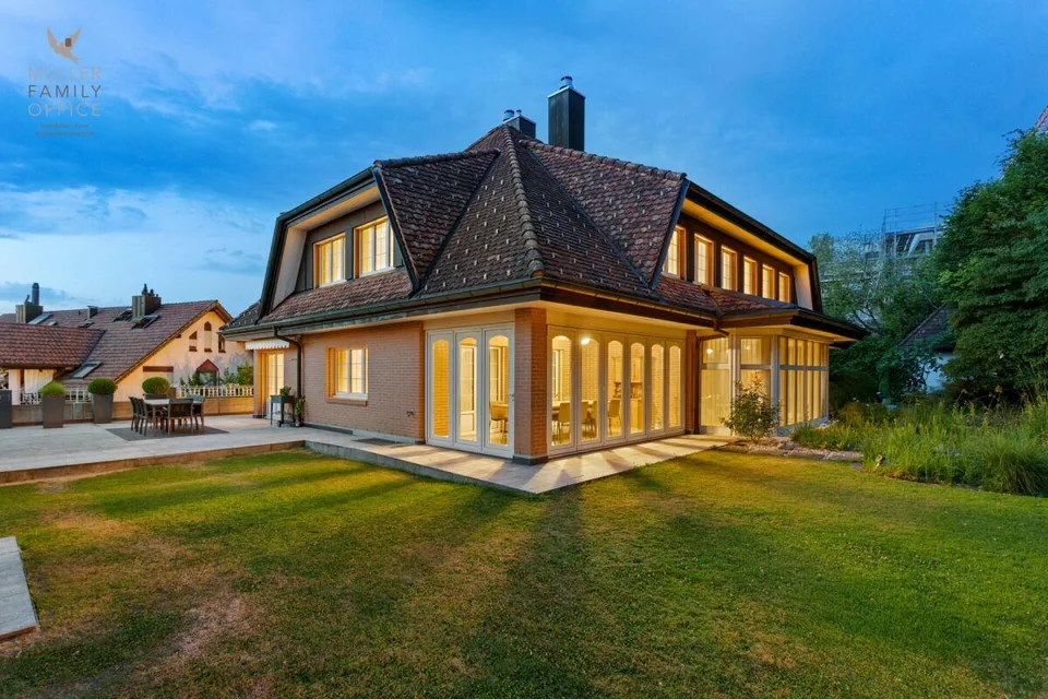 Traumhafte Landhausvilla mit Pool und idyllischer Gartenanlage – Foto 8 von 13