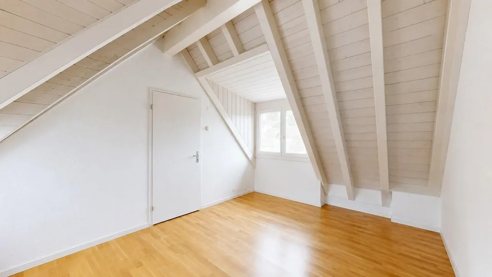 Wunderschöne 4.5-Zimmer-Maisonette-Wohnung mit Carport – Foto 13 von 15