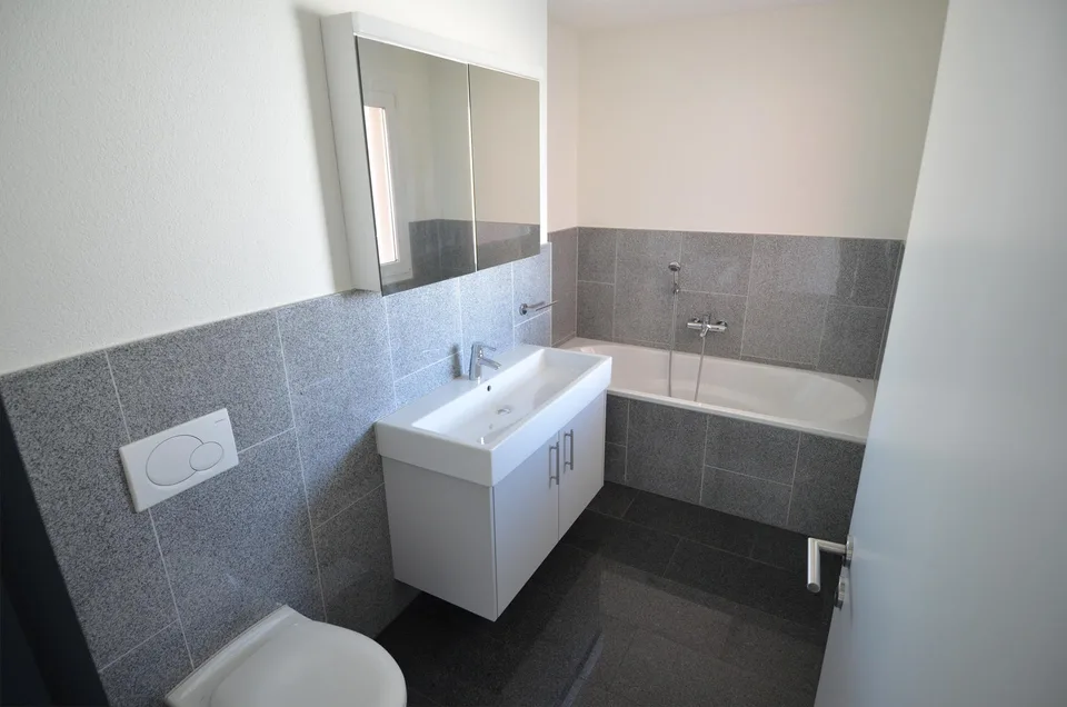 Exklusive 3.5 Zimmer Wohnung (W04)