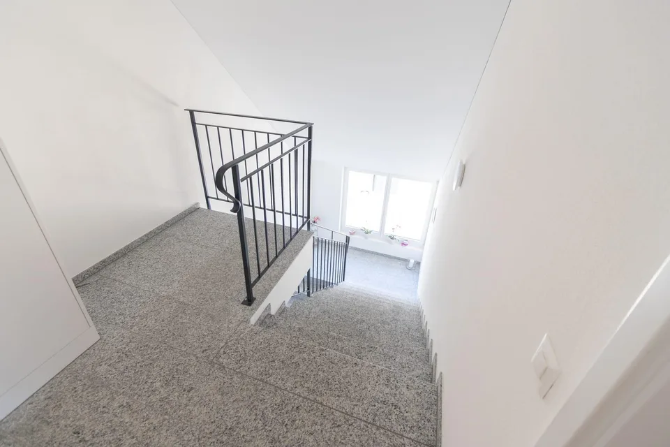 Molto bella 3.5 locali appartamento mansardato a Jenins