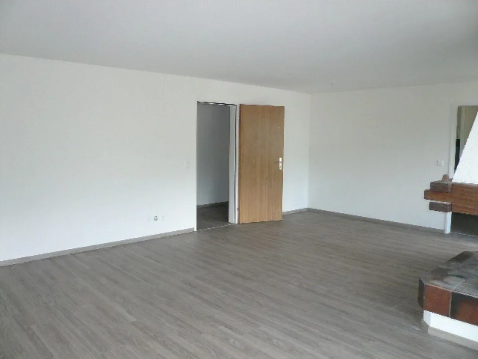 grosse 4½-Zimmer-Dachwohnung an guter Lage – Foto 3 von 12