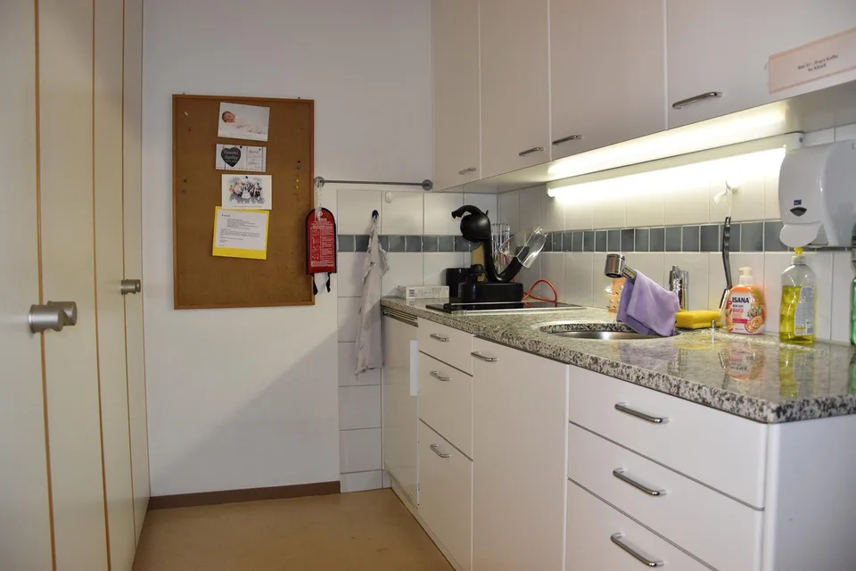 Helles Büro an zentraler Lage in Spreitenbach zu vermieten – Foto 5 von 7