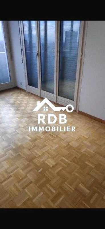Appartement de 6 pièces au 8ème étage situé à Onex 1213