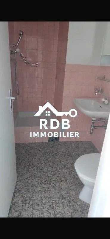 Appartement de 6 pièces au 8ème étage situé à Onex 1213