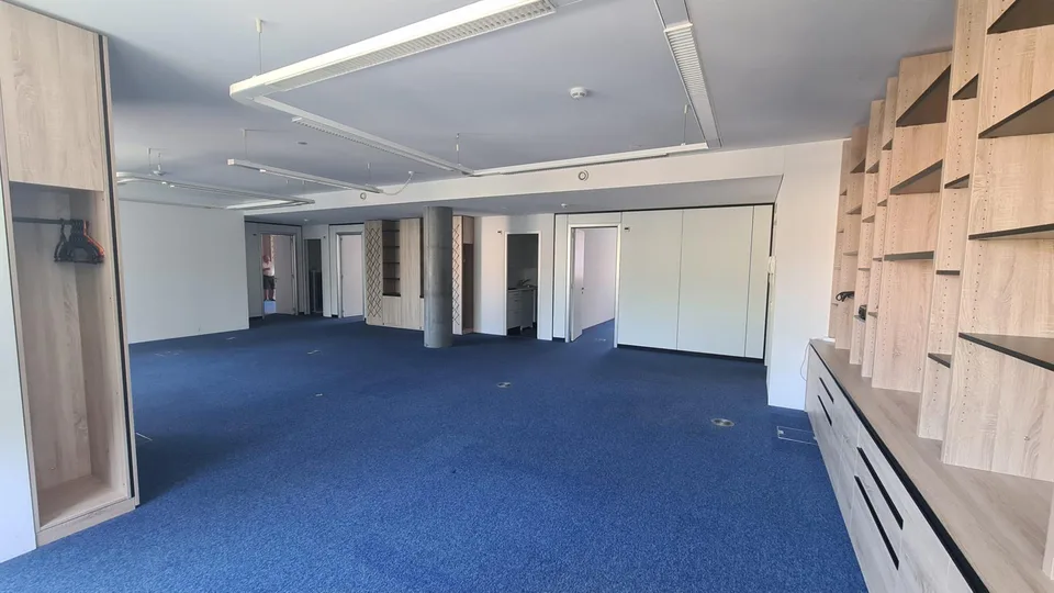 Ufficio in piazza Molino Nuovo di 235 mq – foto 5 di 17