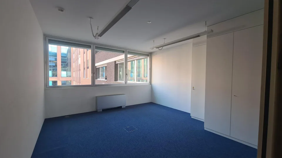 Ufficio in piazza Molino Nuovo di 235 mq – foto 8 di 17