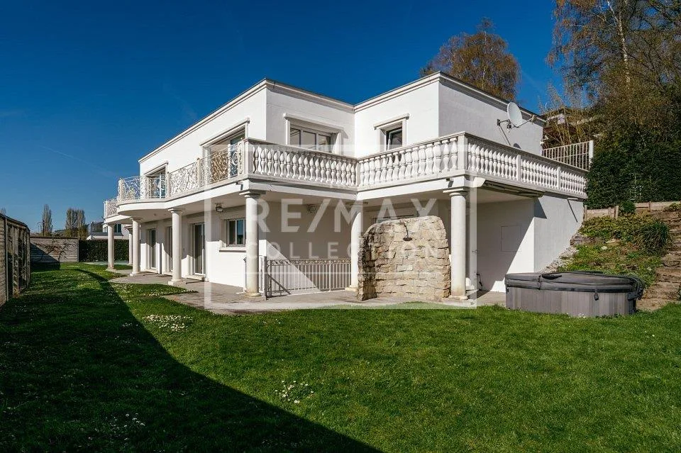 Villa panoramique représentative sur Mutschellen – photo 2 sur 14