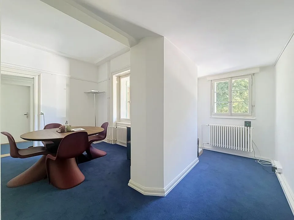 Stilvolle Büroräume in charaktervoller Villa im Herzen von Zollikon – Foto 3 von 3