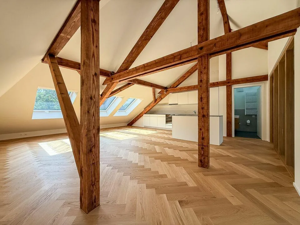 Stilvolle Maisonettewohnung mit viel Charakter – Foto 3 von 13