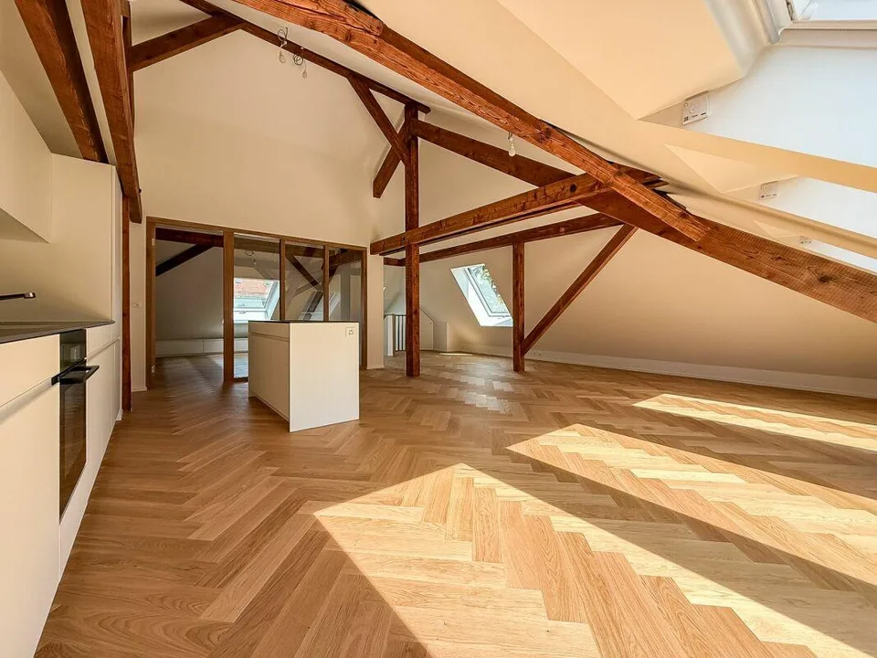 Stilvolle Maisonettewohnung mit viel Charakter – Foto 4 von 13