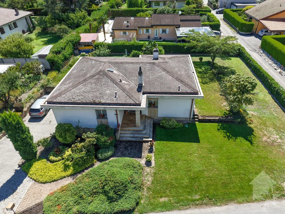 Charmante villa de 6.5 pcs avec magnifique jardin, situation idéale... – foto 2 di 30