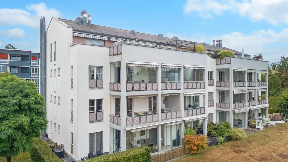 Lichtdurchflutete Familienwohnung am Waldrand – Foto 9 von 10