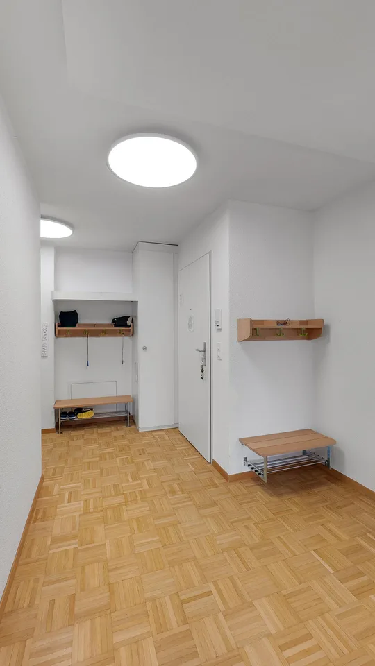 Lichtdurchflutete Familienwohnung am Waldrand – Foto 7 von 10