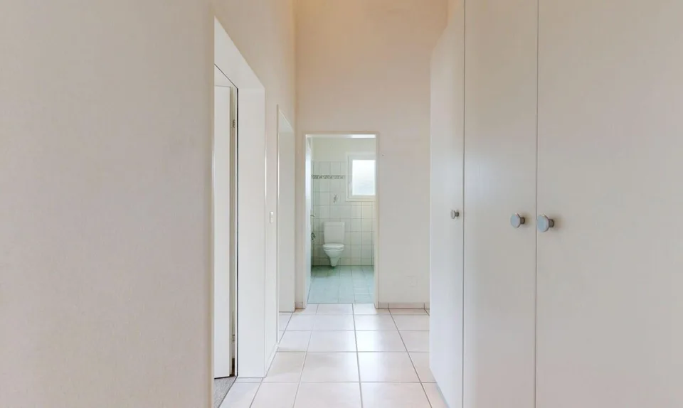 Appartement mansardé ensoleillé de 5.5 pièces à Winterthur – photo 9 sur 11
