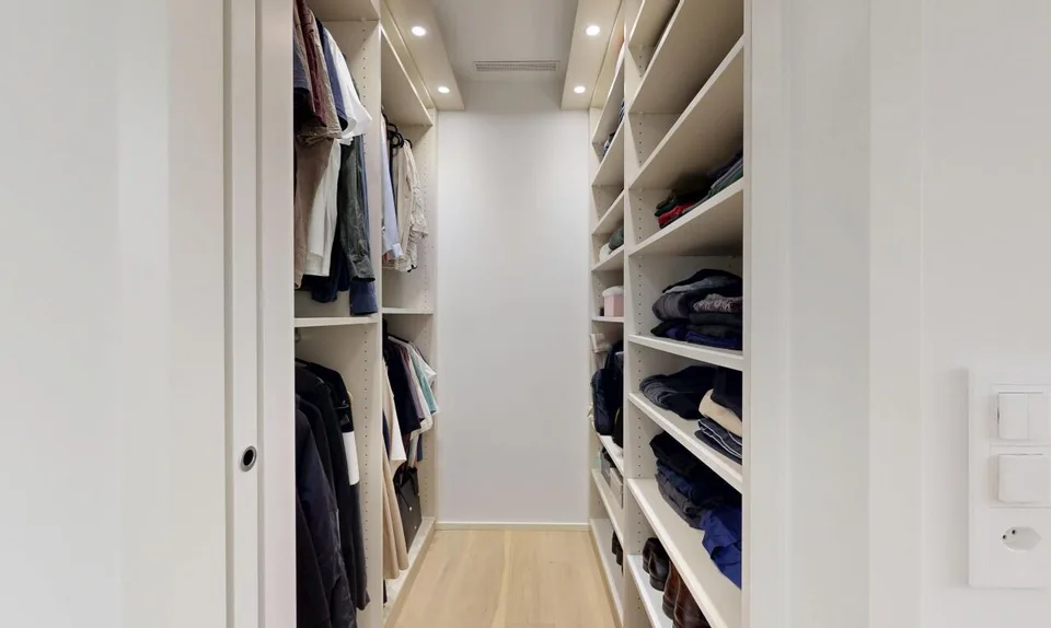High-quality 3.5-room apartment in a sought-after location – photo 10 of 11
