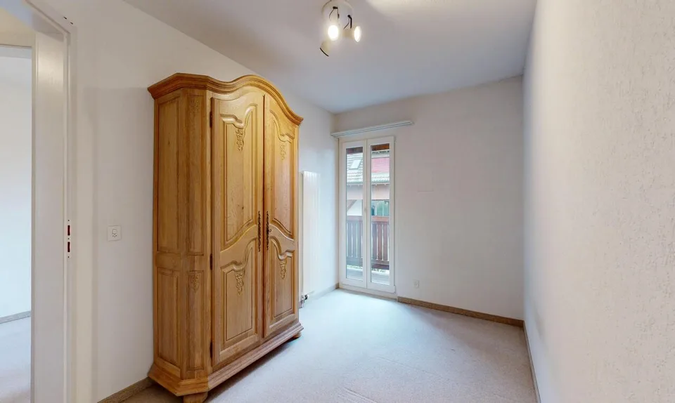 Maison de rang de 5,5 pièces avec jardin, grenier aménagé et ascenseur – photo 8 sur 11
