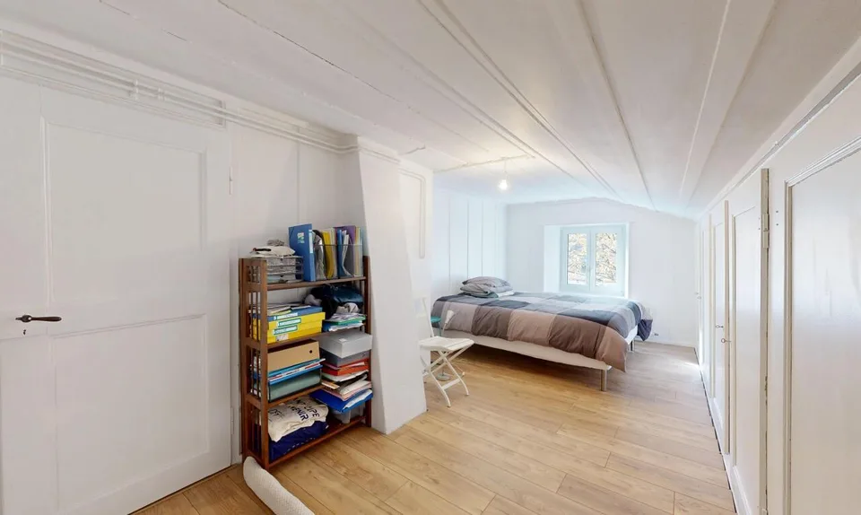 Prime location Home with 2 units, large garden and forest views – photo 10 of 11