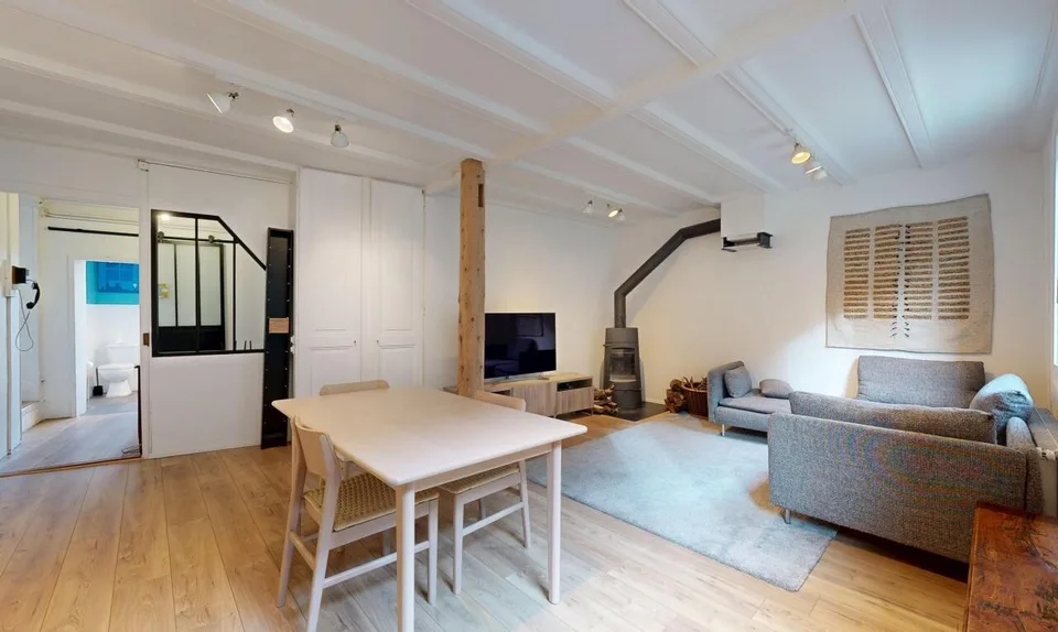 Prime location Home with 2 units, large garden and forest views – photo 5 of 11