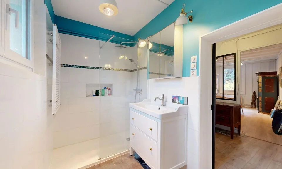 Prime location Home with 2 units, large garden and forest views – photo 7 of 11