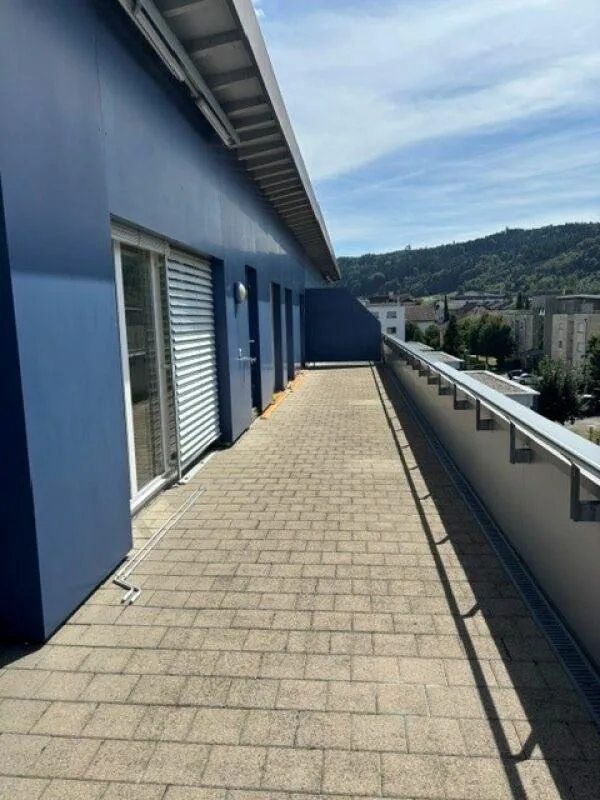 4.5-Zimmer-Attikawohnung mit Wintergarten - Wohnen mit besonderem C...