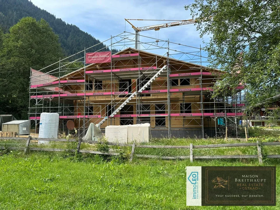 Idyllisches 5½-Zimmer Neubau-Chalet mit Bergsicht – photo 4 sur 9